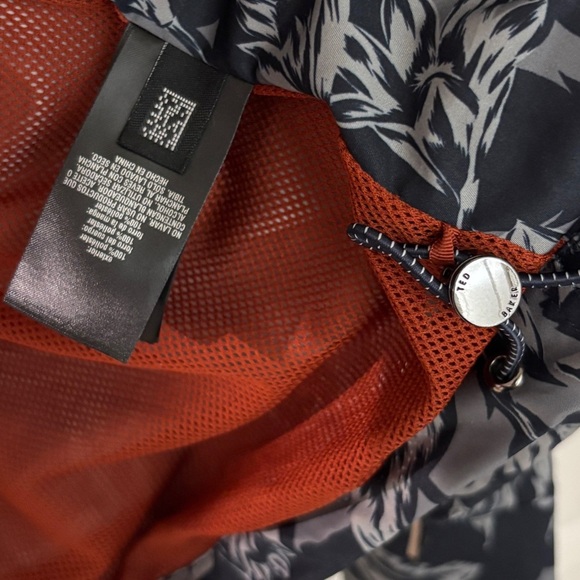 NWOT! Ted Baker Men’s Paso Printed Floral Cagoule Navy Zip Hooded Jacket Size 4 - Picture 12 of 14